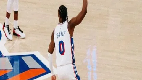 【德甲霸主连战连捷！德系豪强11胜10负，巅峰对决一触即发！】